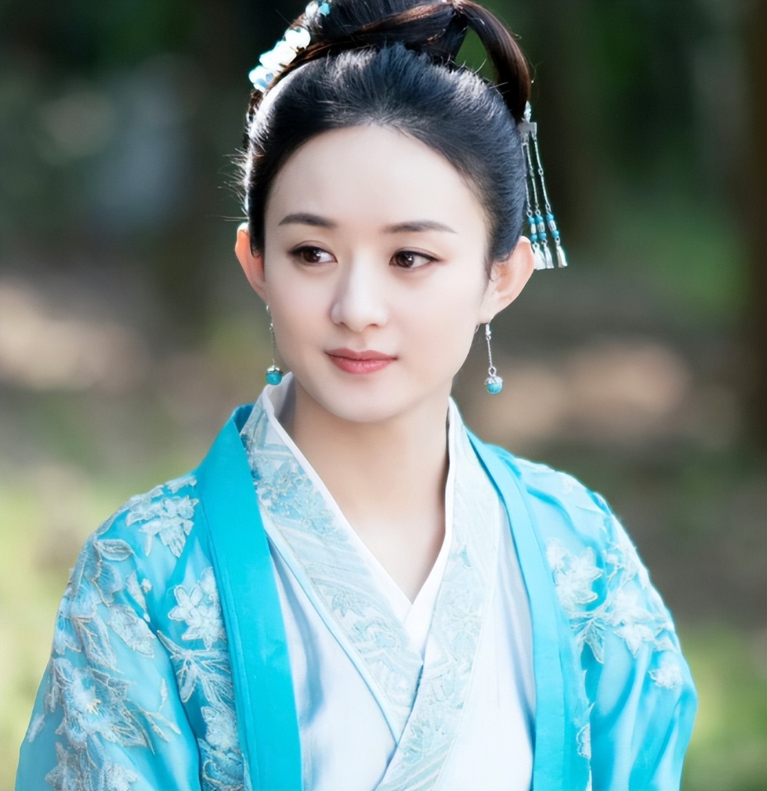 给2025年“进步最大7位女演员”排名，赵丽颖仅第2，第1实至名归