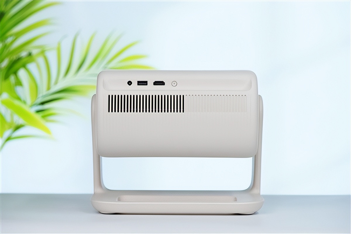 護眼純三色激光！當貝D7X智能投影儀圖賞