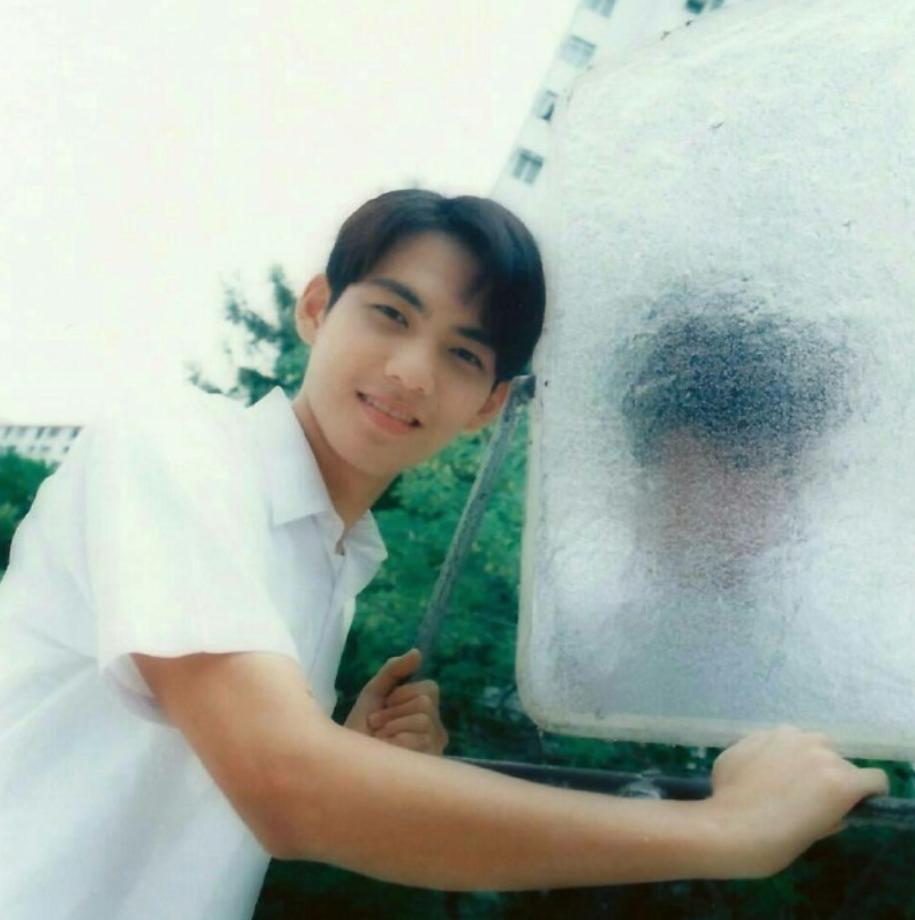 50岁钟汉良老成这样！曾经被誉为“冻龄男神”的他，如今肿成馒头