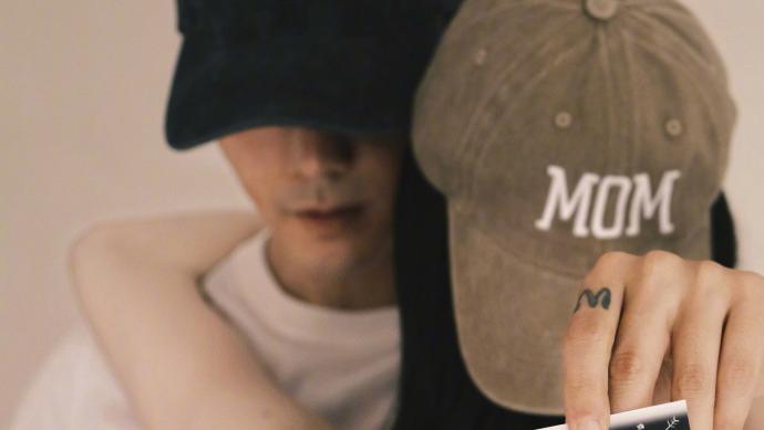 陈伟霆何穗官宣结婚生子晒儿子照，情史丰富曾和baby、蔡卓妍交往