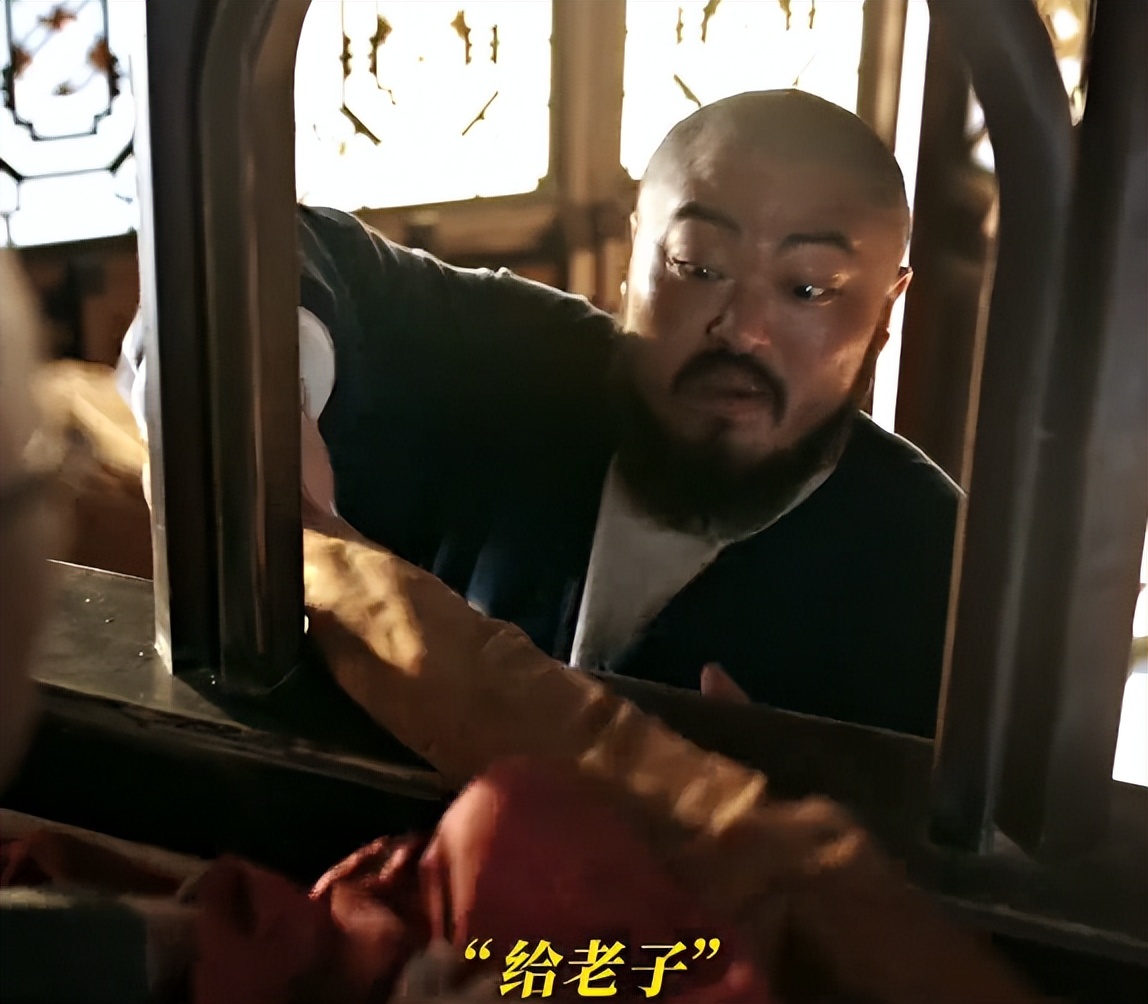 别再尬演精英男！满面油光、脸部肿胀，这是迷倒女人该有的皮囊？