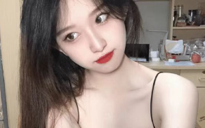 学霸女保姆拿到重点大学录取通知书那天，豪门千金竟想顶替她的身份上大学...