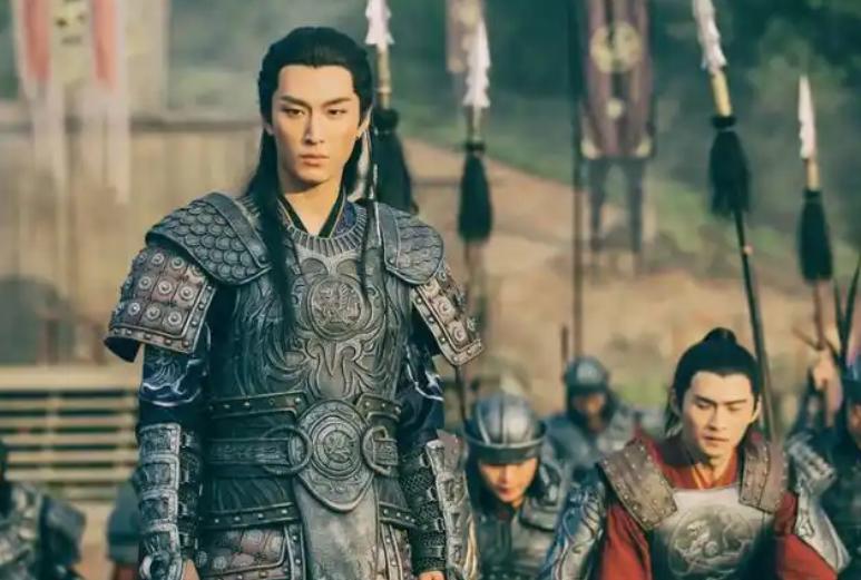 官媒发文，高调官宣37岁窦骁喜讯，网友：恭喜，终于等到这一天