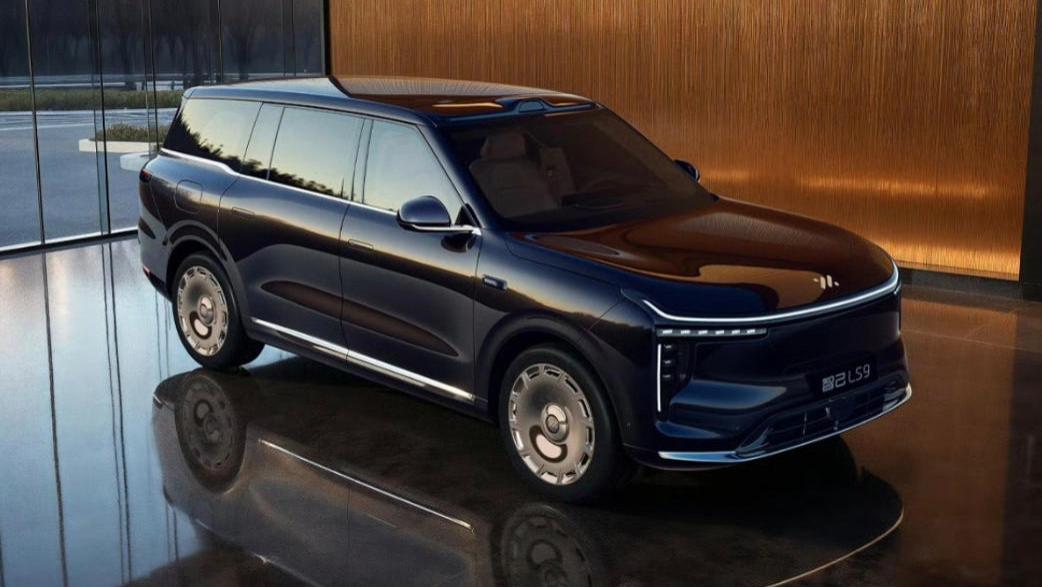 恒星增程+灵蜥底盘，智己LS9售价33.69万起！理想L9要失守了？