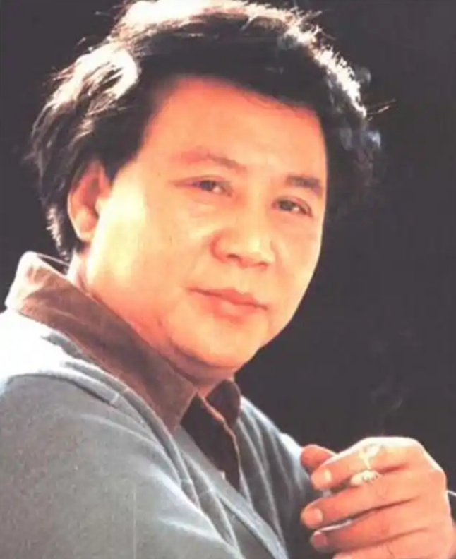 1983年，杨尚昆接见古月，刚见面就批评：毛主席可不是你这个样子