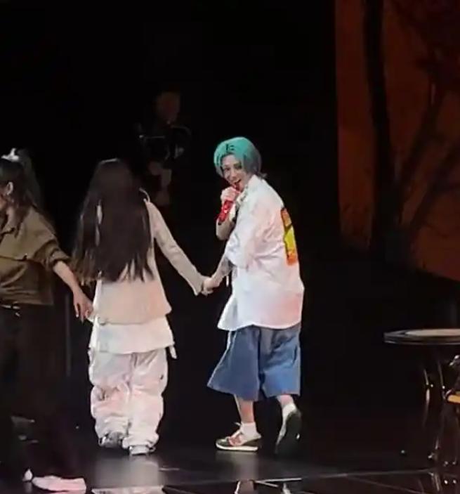 鹿晗没想到，回应与王安宇恋情传闻的关晓彤，没给自己留一丝体面