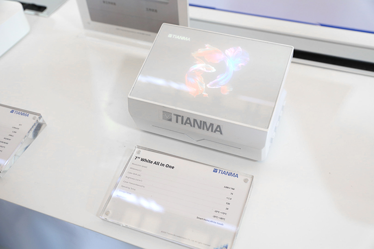 黑科技產品層出不窮！天馬在DIC 2025亮出超多創新顯示成果