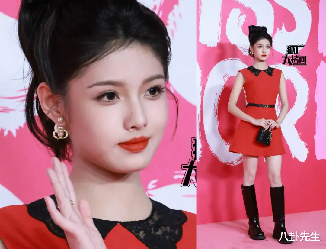 上海这一夜，迪丽热巴发型拖后腿，周也妆发出彩，大合照C位引争议