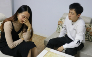 婆婆嫌我怀不上，逼我让位。我笑着递上老公的诊断书：“妈，您儿子的问题，您让谁生？”