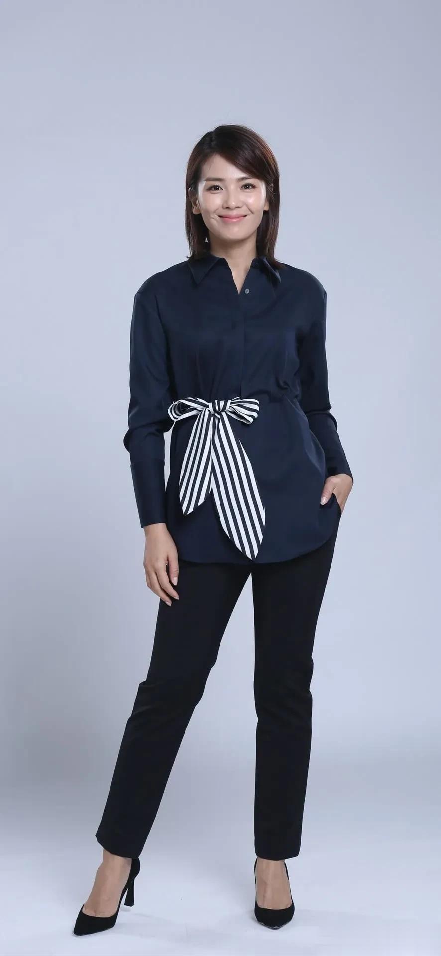 明星高清写真｜刘涛，藏青衬衫+条纹腰封，美到犯规，一眼沦陷