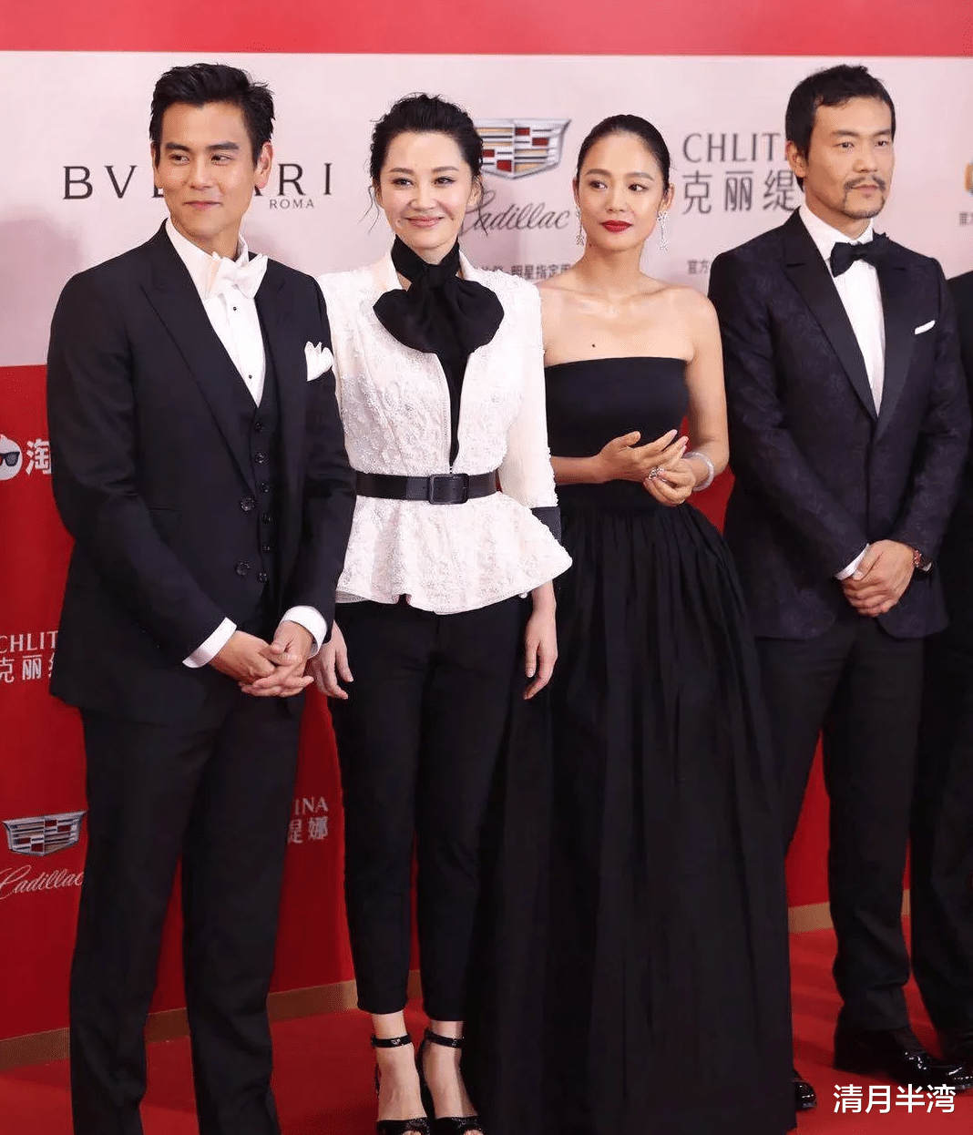 只因许晴少女感太强，与小9岁高级脸周韵同框依然平分秋色