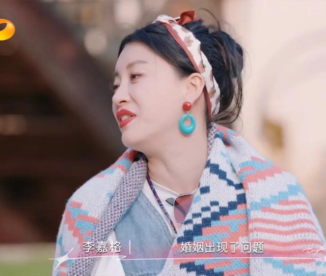 程潇曝父母离婚后，父亲没给过一分抚养费，叹：没有抚养费很可怜