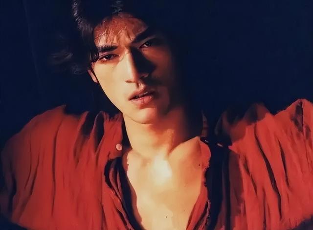 52岁金城武退圈8年后现状曝光:在日本乡下种地,喜欢上了佛学