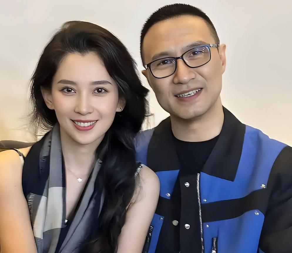 与汪峰官宣恋情1年,森林北走上与章子怡一样的路,网友直言担心