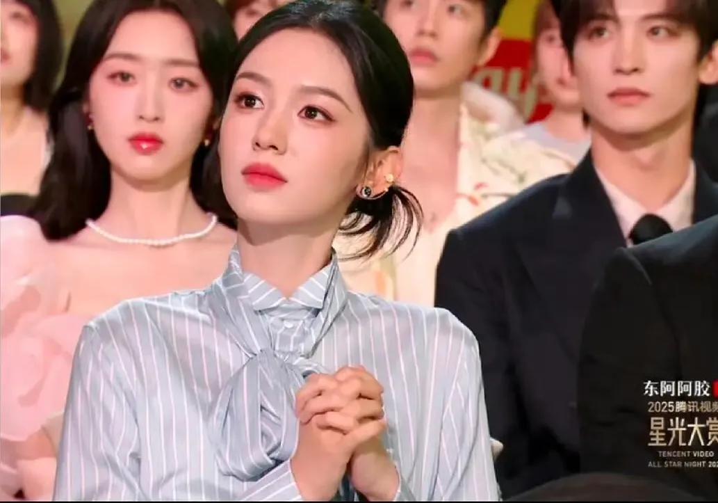 2025星光大赏内场直击：C位、热聊、争议全是瓜