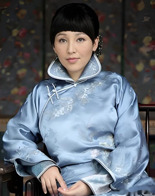 《打狗棍》演员现状：两人遗憾离世，漂亮的“玉格格”依旧单身