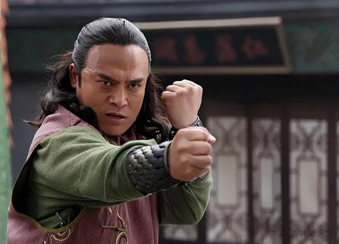 他是“反派专业户”,凭《西游记后传》走红,没戏拍时就回家务农