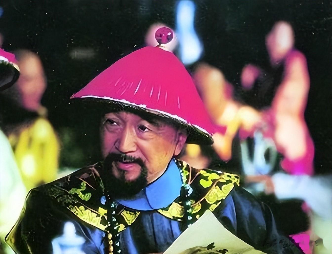 78岁李保田近况令人唏嘘，住处杂乱喝10元桶装水，如今老到不敢认