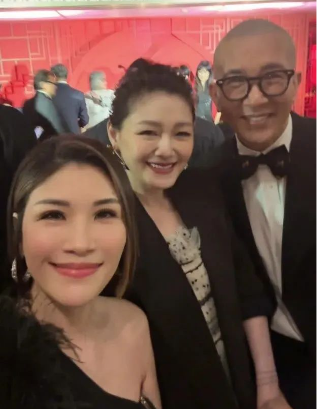 大S就医现场目击者发声：她拒绝抽血验尿，日本好友全程陪同！