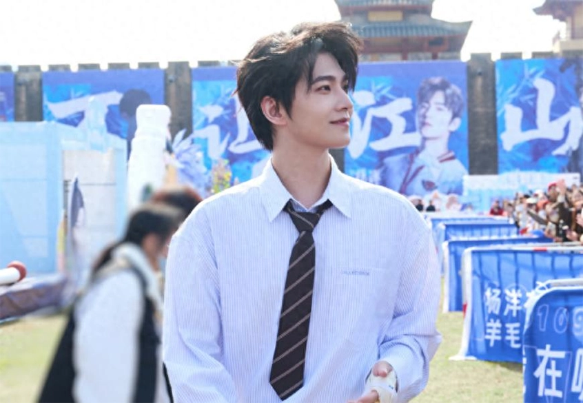 杨洋新剧戏份被剪成男二背景板? 权谋剧硬塞卖腐线,资本真不怕翻车