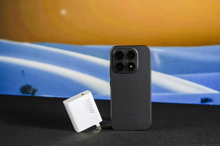 REDMI K90 Pro Max首測：更符合性能玩家喜好的“超大杯”