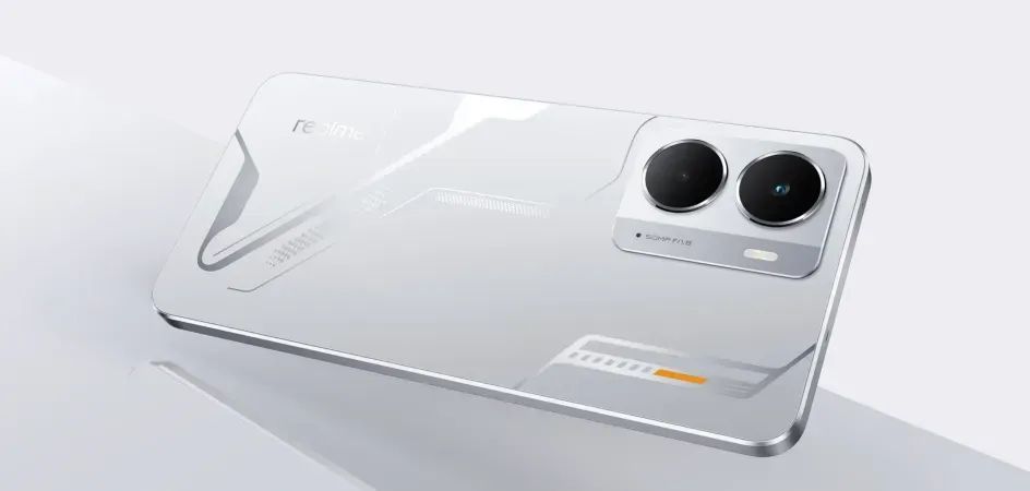 真我超 10000mAh电池手机曝光,后续还有多款新品