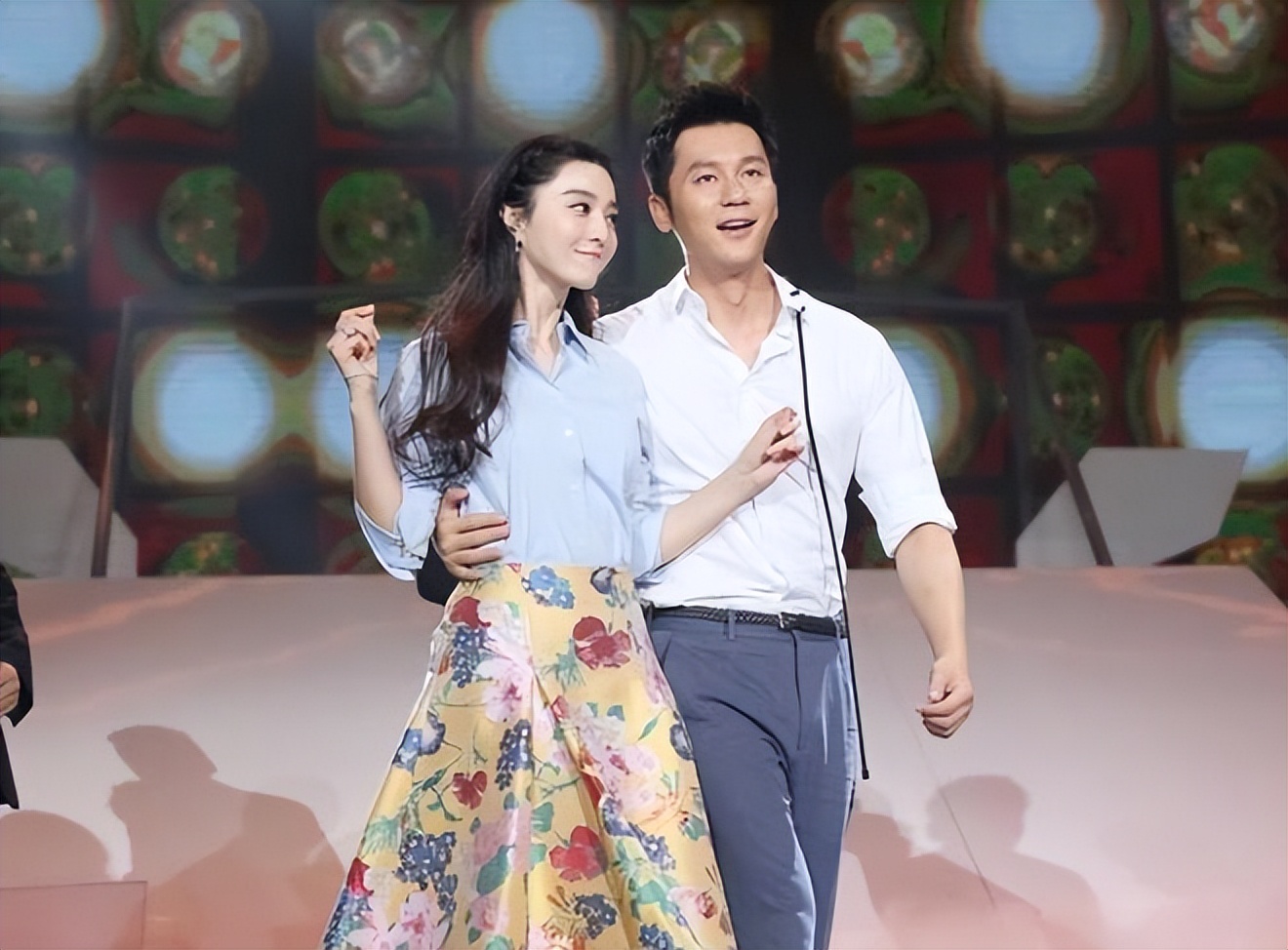 知名记者曝李晨和冰冰曾领证，还为女方筹了几千万，并非无情之人