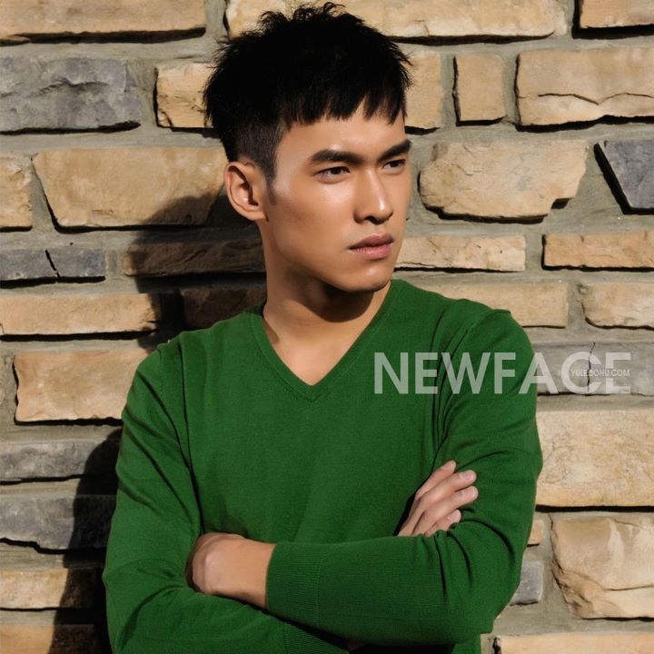 张书豪与欧阳妮妮为儿子举办周岁宴，欧阳娜娜、欧阳娣娣前来恭贺