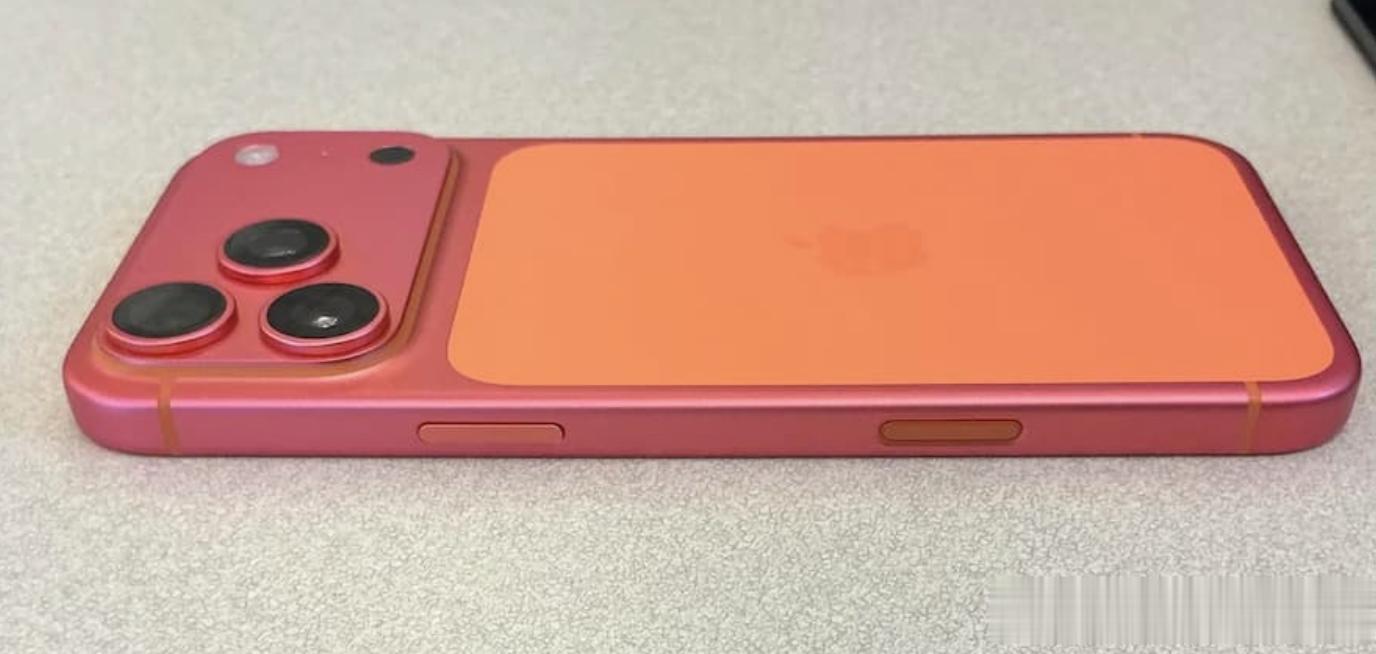 橙色iPhone 17 Pro翻車？數周變粉金！真相、原因與防護全解析
