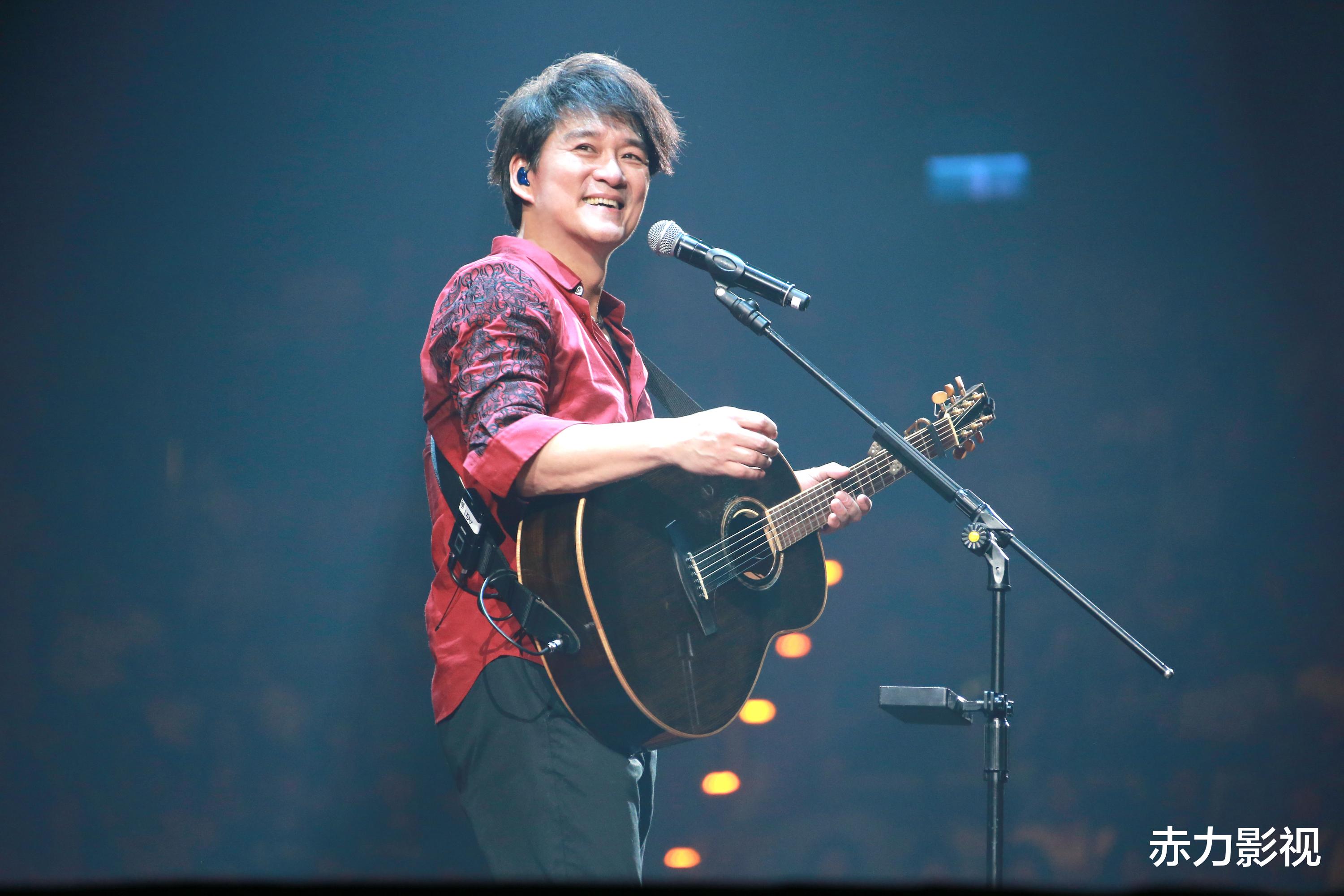 华语乐坛划时代的十大人物：林俊杰未上榜，周杰伦凭一己之力终结“四大天王”时代