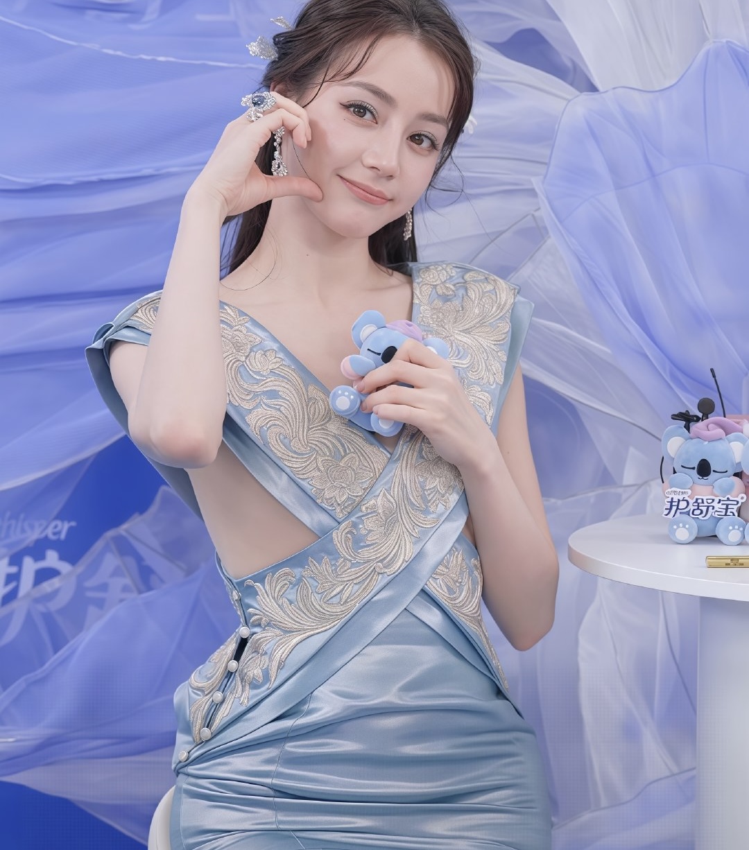 热巴要“单飞”?粉丝高呼“接离嘉”,嘉行这是要“凉凉”?