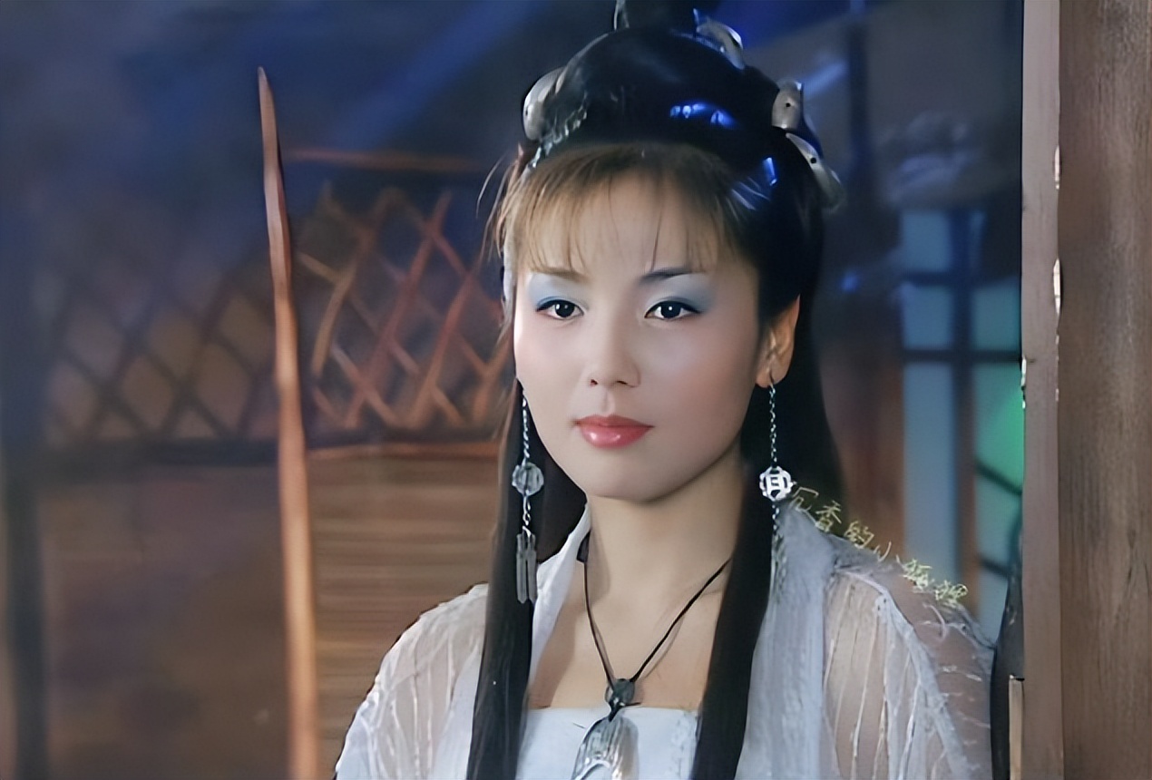 诈骗13.9亿、金条茅台垫桌腿，王丽坤\豪门\成噩梦 ，刘涛深受其害