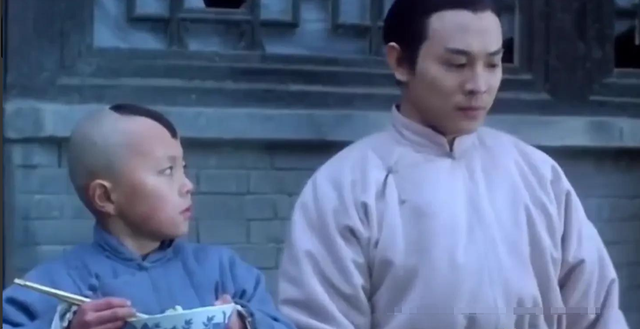 一条内裤唤醒30年记忆!李连杰谢苗父子重逢引爆泪腺,功夫迷破防