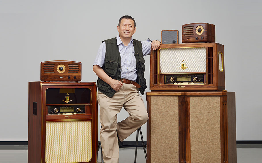 猫王音响创始人曾德钧评价雷军:形象反差大,做人缺乏尊重