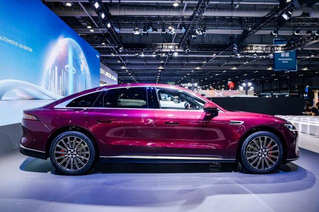 奇瑞风云 A9L亮相2025 香港车展，将于7月正式上市