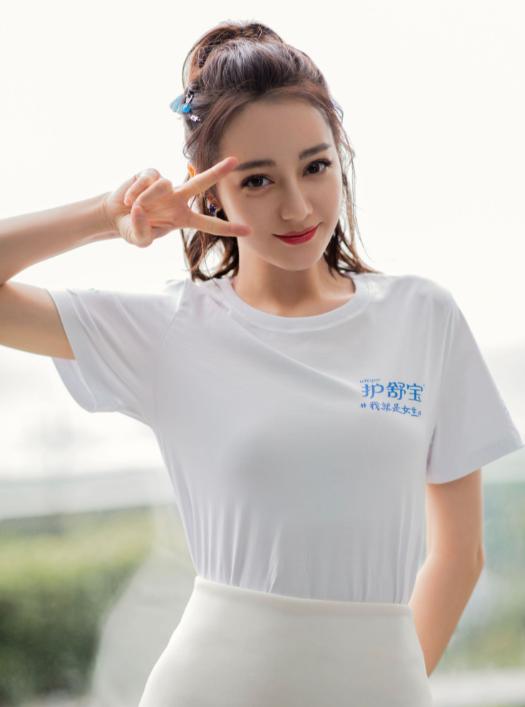 迪丽热巴因消失被传怀孕生子，如今真相终于大白，难怪央视力挺