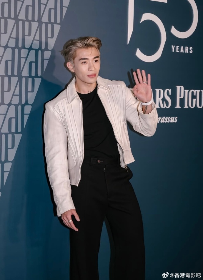 香港网民选出新四大天王，网友懵圈：这四人谁认识？