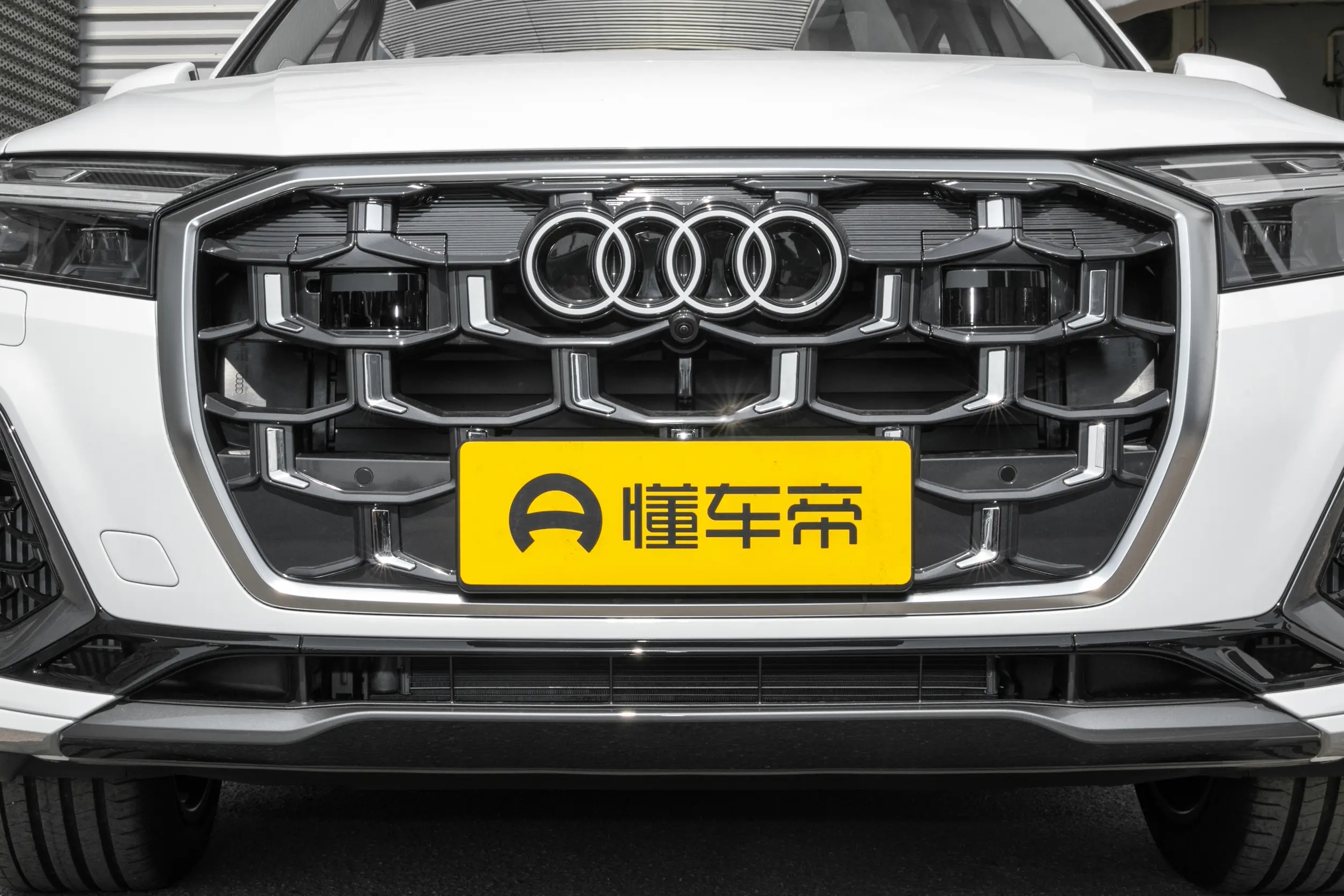 奥迪Q7：2025款车型配置解读，选哪款最划算？