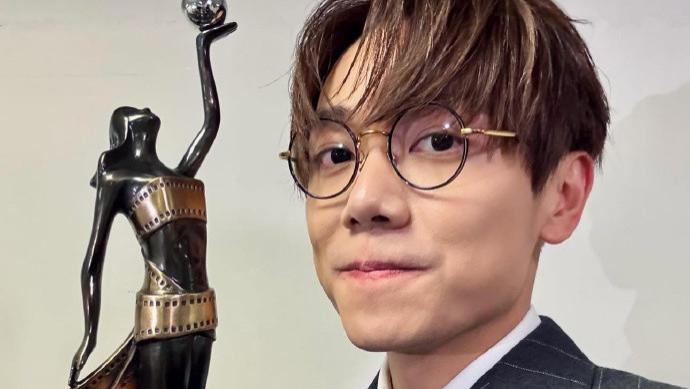 香港网民选出新四大天王，网友懵圈：这四人谁认识？