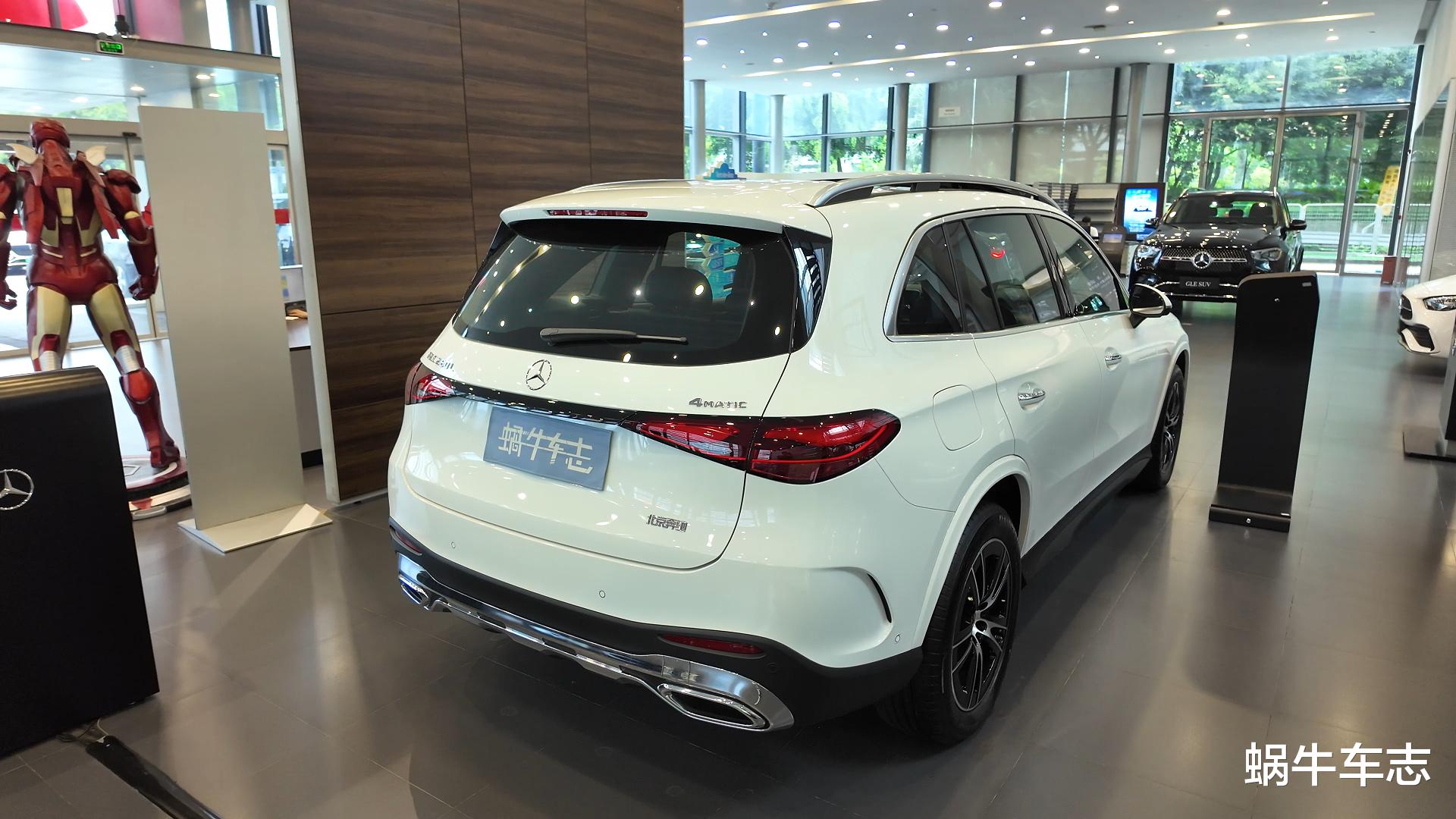 国产奔驰GLC EV明年上市，推6座版！现款GLC跌至32万 抄底or等纯电