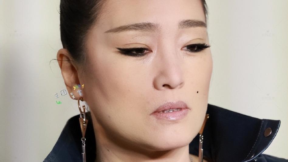 北京这一天：60岁巩俐震撼全家，王楚钦帅上热搜，金晨嘴又歪了？