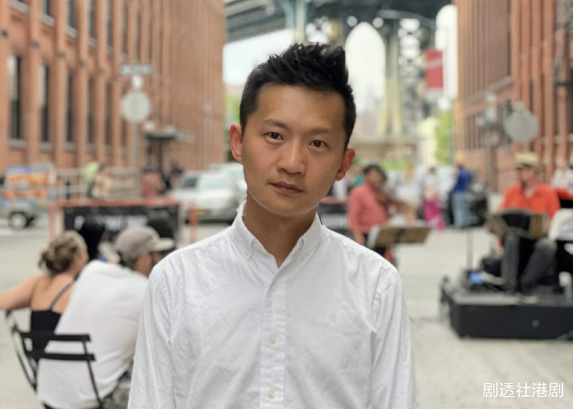 突发！香港知名男歌手宣布离婚，移民国外和同性爱人相爱十几年