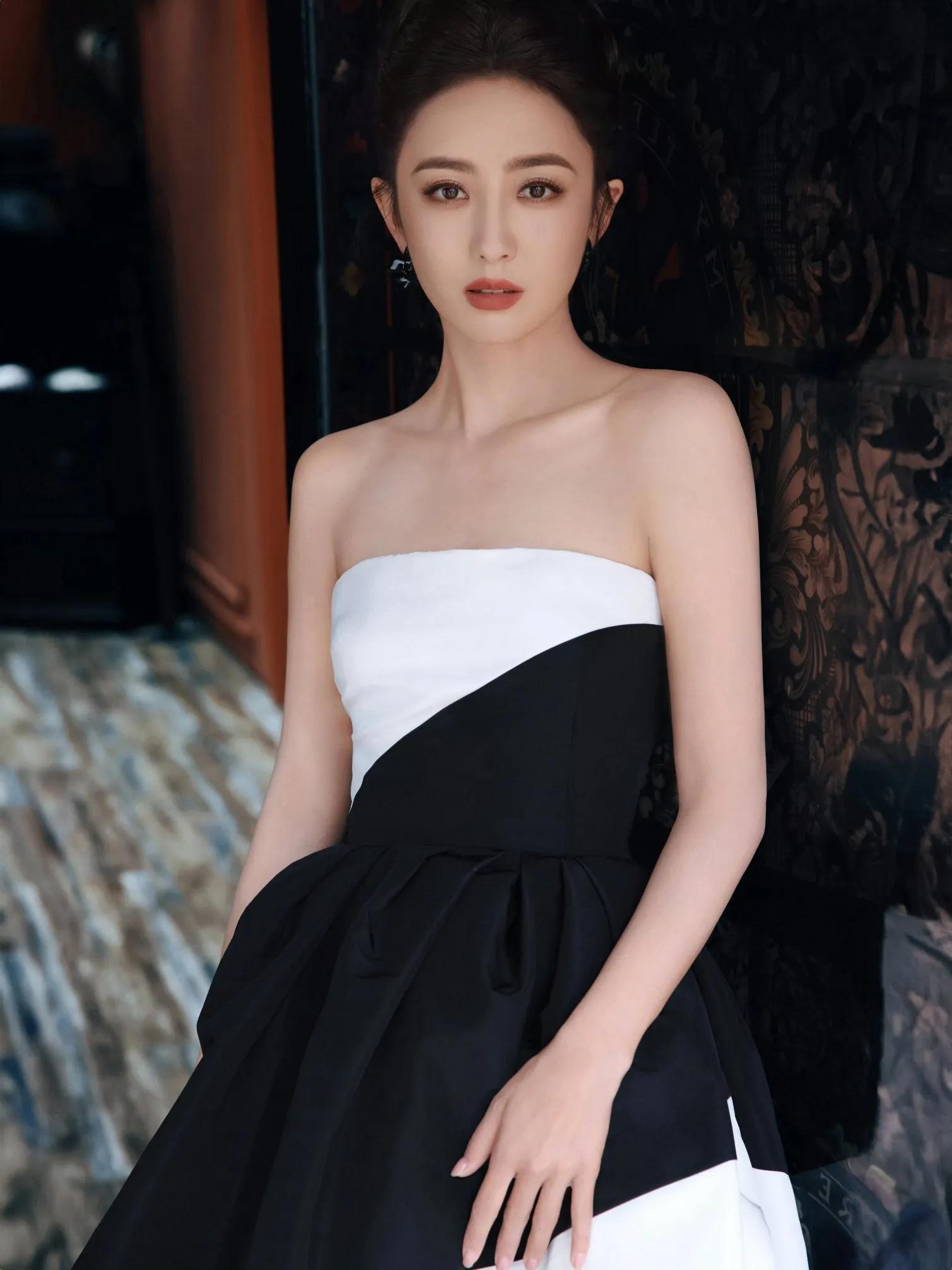 董璇佟丽娅姐妹花