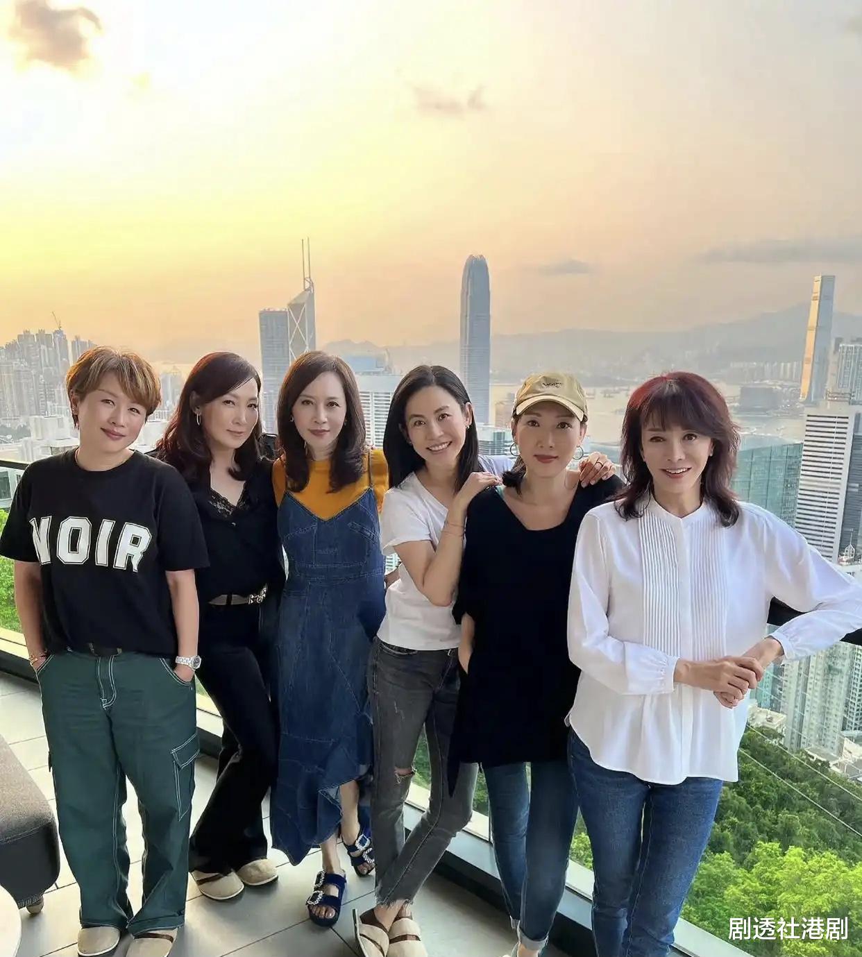 宣萱获好友庆生！TVB前花旦罕见现身，嫁富商后淡出圈拒绝复出