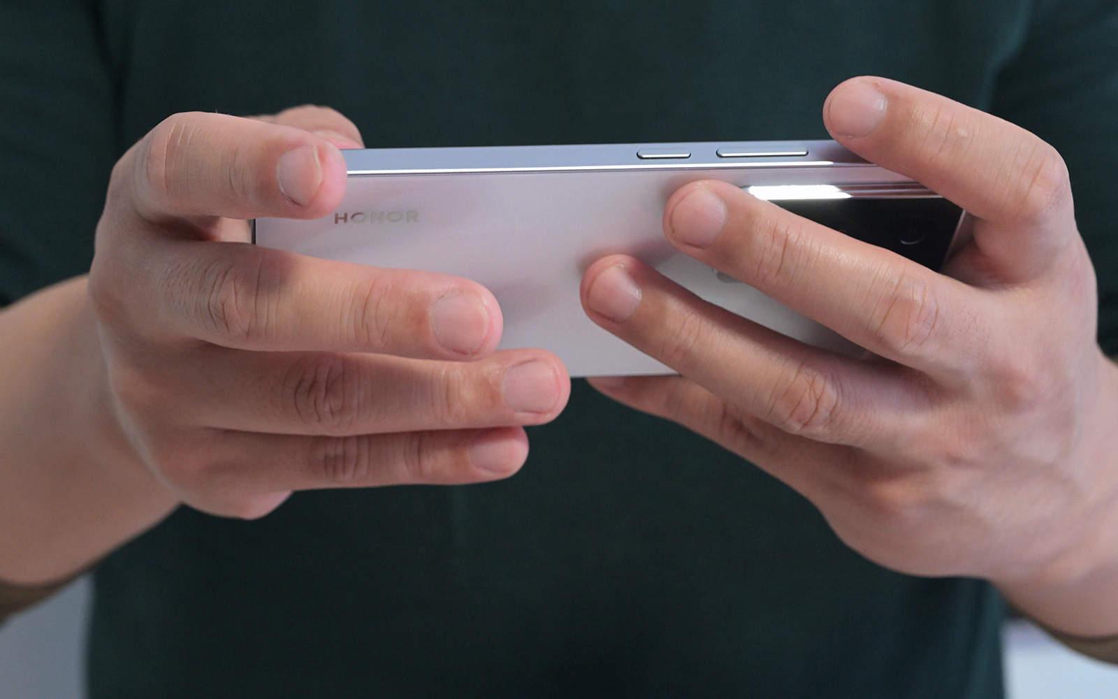 iQOO 15和真我GT8 Pro一并登場，值得出手嗎？不在意影像的可等等