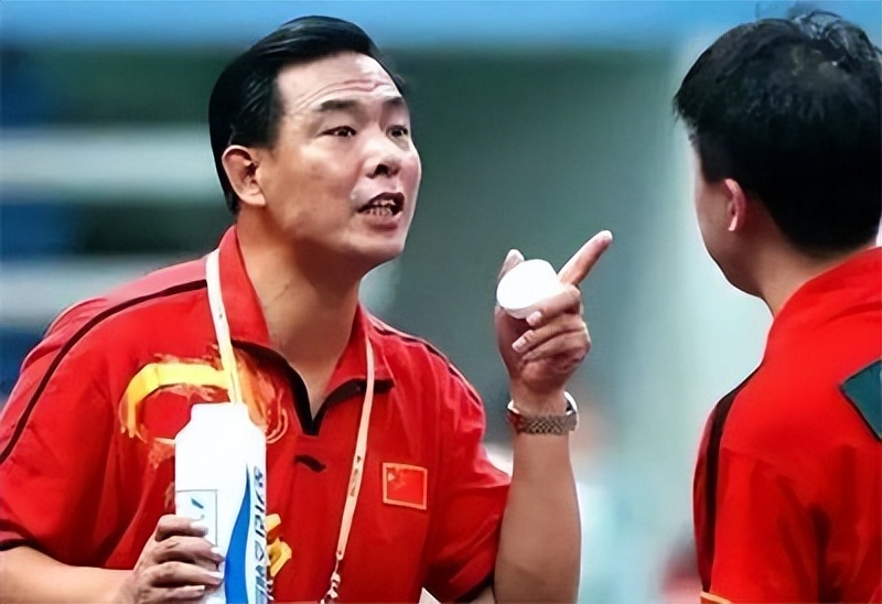 64岁蔡振华老婆，是我们熟悉的艺术家，如今演员儿子成两人的骄傲