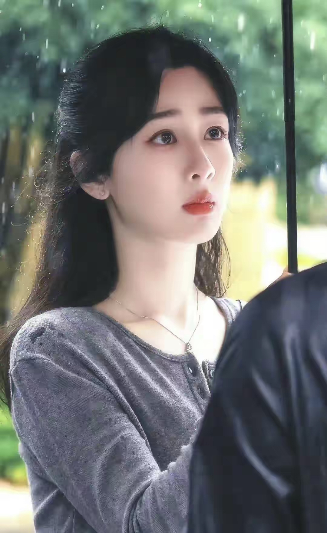 杨紫檀健次二搭《嫡谋》推迟?网传企鹅下血本:原著作者加一线大导演!