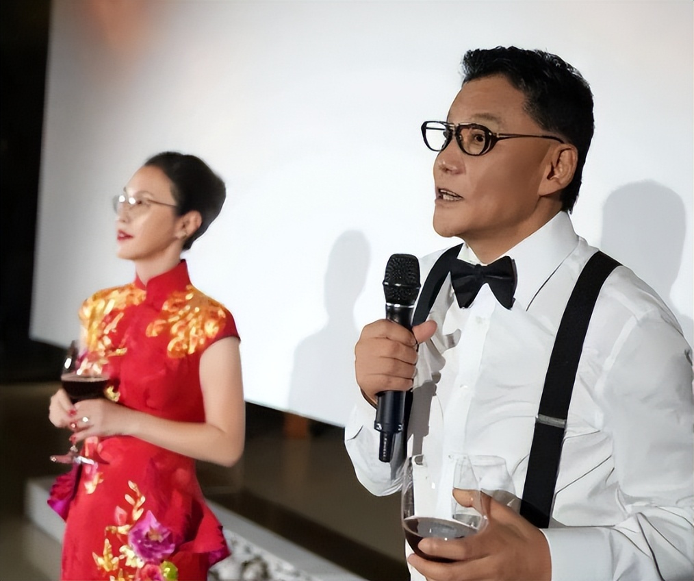 俞渝也没想到，刚离婚2年，李国庆就娶了他40年前的“白月光”