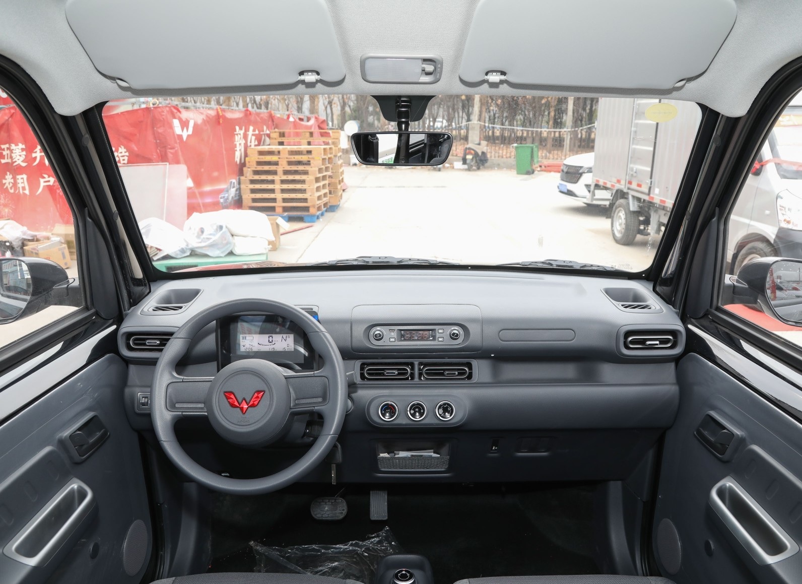 纯电版“北斗星”亮相!或不超5万起,配双侧滑门,续航超300公里