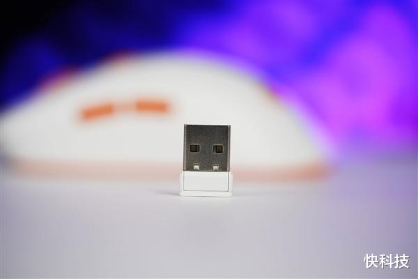 第一款自主可控高性能国产星闪鼠标!攀升炎橙星闪鼠标图赏